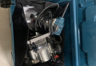 Location Défonceuse à bois électrique Makita à Eckwersheim